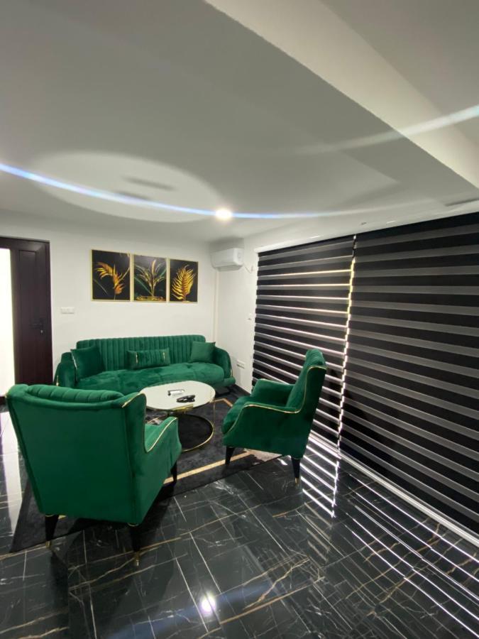 Holiday Houses Green Queen Біхач Екстер'єр фото