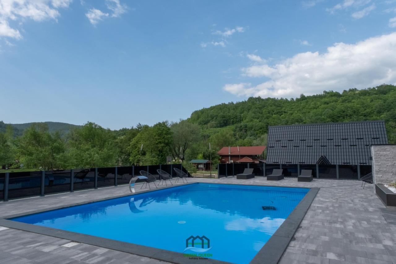 Holiday Houses Green Queen Біхач Екстер'єр фото