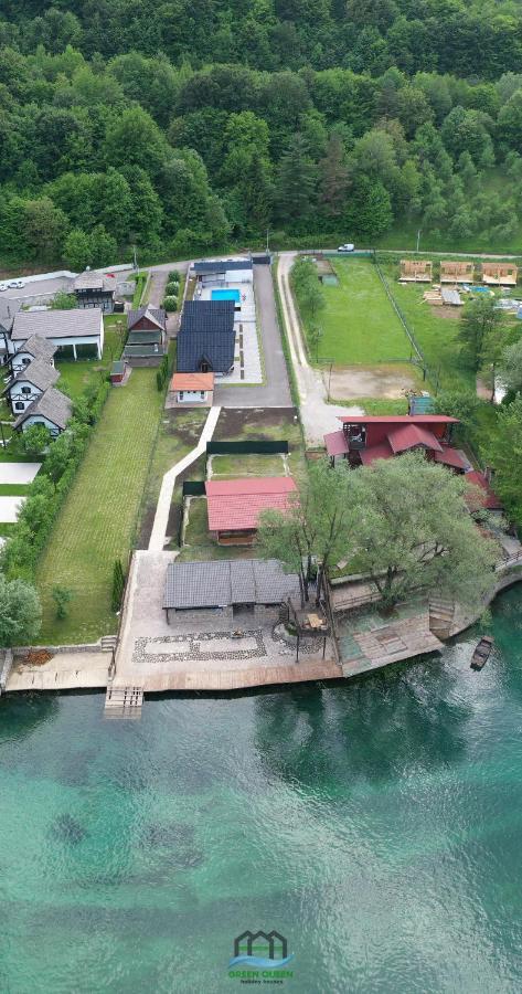 Holiday Houses Green Queen Біхач Екстер'єр фото