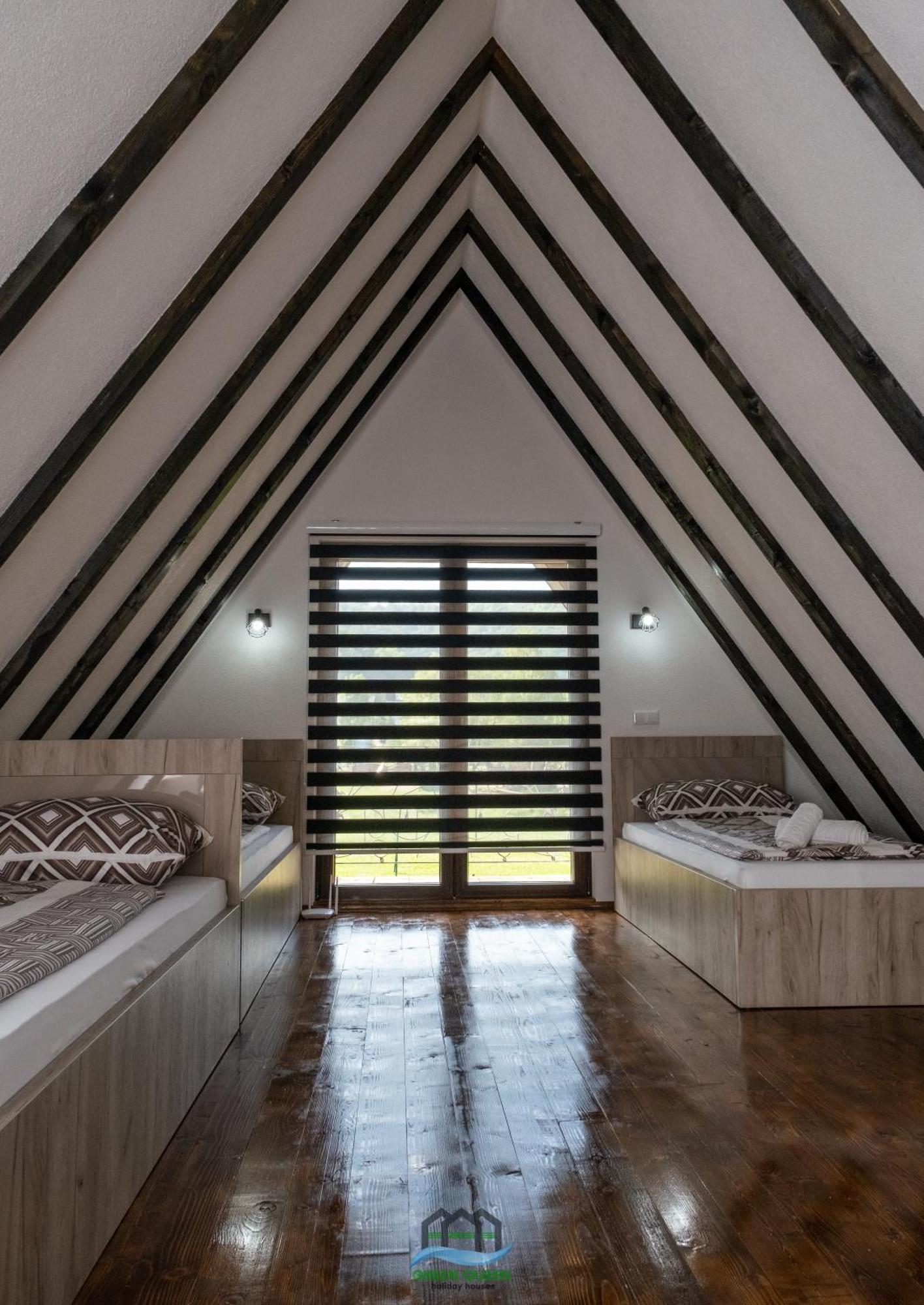 Holiday Houses Green Queen Біхач Номер фото